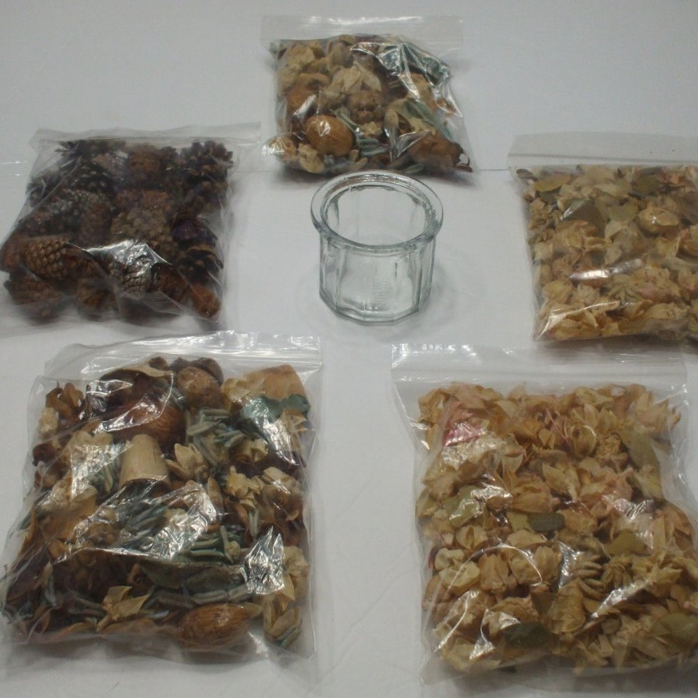 Beige MIXED Potpourri with Pinecones and 1 Jar.  L